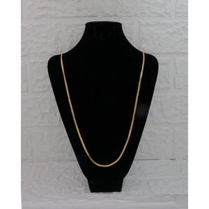 Chaîne de cou pour femme micro-plaquée de qualité supérieure, bijoux de mode micro-plaqués durables, chaîne tendance pour femme à porter au quotidien - Product Image 6