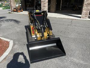 2025 700HDX Mini chargeuse compacte antidérapante pour usage personnel Chargeur sur chenilles efficace Chargeuse avant Composants de base Roulement de moteur à moteur - Product Image 6