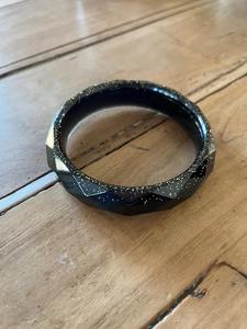 Glossy Vibrant Lightweight Acryl Eco-Friendly Fashionable Stacking Bangles (<b>Set</b> of 3 Pieces) <b>for</b> Women <b>Girls</b> Casual Formal Wear - Product Image 4