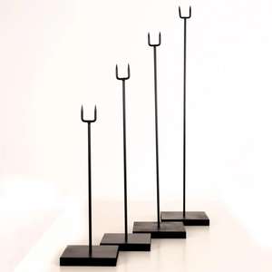 Ensemble de 3 porte-bijoux en métal finition or ou argent minimaliste support poudre noire enduit fini forme et taille personnalisées - Product Image 1