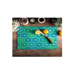 Tabla de cortar de madera e impresión de alta calidad para uso de frutas para dormitorio y niños, tabla de uso con corte de frutas - Product Image 1