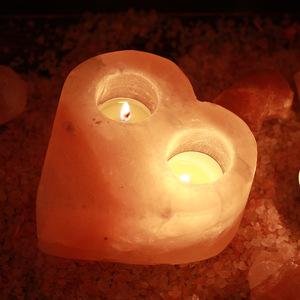 Lampe de sel de l'Himalaya en forme de double cœur sculpté en matériau organique rose, porte-bougie chauffe-plat à deux trous, vente en gros - Product Image 4