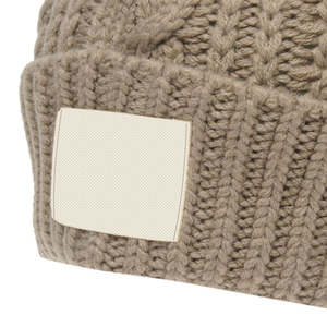 Bonnet en tricot doux en gros, logo personnalisé avec choix de couleur, ajustement extensible, bonnet chaud pour vêtements décontractés et vêtements de plein air - Product Image 3