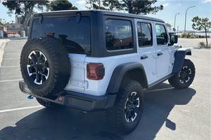 D'OCCASION PRÊT À ROULER |   Conduite à gauche |   Conduite à droite |   2024 JEEPPSS WRANGLERRSS 4XE RUBICONNSS - Product Image 3