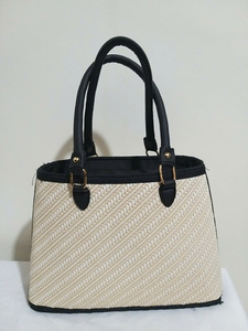 คอลเลกชันใหม่กระเป๋าถือไม้ไผ่ถือครึ่งดวงจันทร์กระเป๋าทอกระเป๋าขนาดเล็กสุดหรูกระเป๋าถือไม้ไผ่ฤดูร้อนกระเป๋าชายหาดจากเวียดนาม - Product Image 6