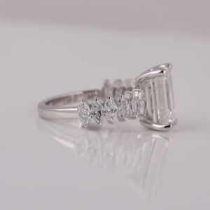 Anillo de compromiso de diamante cultivado en laboratorio de corte esmeralda de 3.00CT platino estilo moderno IGI certificado Pave ajuste boda Unisex - Product Image 5