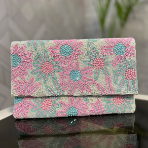 Bolso de mano Embrague con cuentas Diseño intrincado Motivo floral artesanal Cosido a mano Cuentas pequeñas - Product Image 1