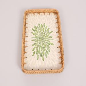 Bandeja de mimbre rectangular al por mayor y superventas con patrón de mosaico de hojas verdes hecha a mano, bandeja decorativa de mimbre para servir - Product Image 6