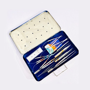 Nuevo mejor juego de instrumentos de microcirugía de cataratas Kit quirúrgico oftálmico manual de acero | Herramientas de cirugía ocular certificadas CE | OldMed - Product Image 1