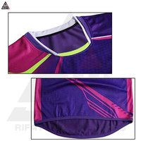 Vêtements de sport Rifat, service OEM, uniformes de football fabriqués au Pakistan, shorts de haute qualité, 100% polyester, séchage rapide, respirant
