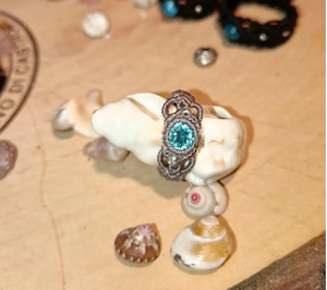 Bague Macramé Réglable avec Pierre Précieuse Larimar Rare de Qualité Petites Perles en Laiton Plaqué Rhodium et Or Cadeau de Bijoux de Mariage - Product Image 4