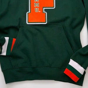 Sudadera con Capucha Personalizada con Bordado del Logotipo de la Universidad FAMU en Verde con Naranja, Último Modelo - Product Image 2