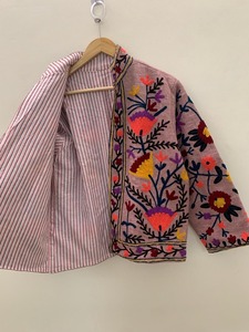 Veste courte brodée Suzani florale, blazer court d'hiver brodé, veste bomber bohème à col - Product Image 2