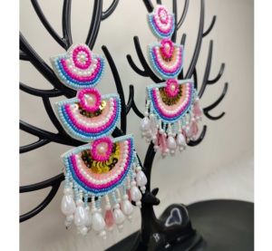 Joyería Hecha a Mano con Cuentas Múltiples para Niñas y Mujeres, Tamaño Personalizado para Regalo de Fiesta, Hecho en India - Product Image 4