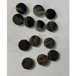 Botones negros en blanco de Ram Horn para exportación en India para camisas de hombres y mujeres o varios propósitos para ropa - Product Image 3