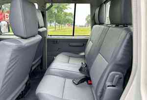 RECÍEN LLEGADO, TOYOTA LAND-CRUISERS USADO EN BUEN ESTADO, CAMIONETA DOBLE CABINA - Product Image 2