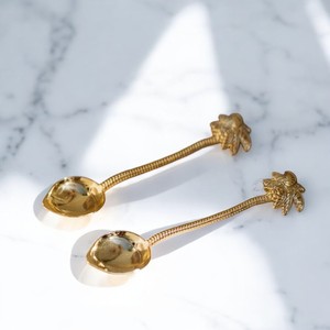 ช้อนชาทองเหลืองทำด้วยมือพร้อมด้ามจับดีไซน์ต้นไม้สีทองสำหรับอุปกรณ์ชงชาและกาแฟของโรงแรม - Product Image 1