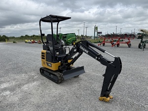 Miniexcavadora Compacta con Motor Diésel Yanmar de 110kW, Refrigerado por Agua, Eficiente en Consumo de Combustible, Controles Hidráulicos Piloto, 0.12m - Product Image 6
