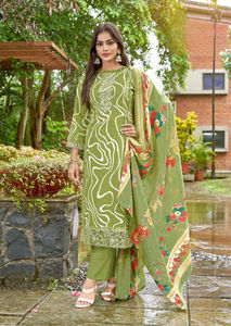 Matériel de robe imprimée Pure Lawn magnifiquement conçu avec des vêtements indiens et pakistanais de style décontracté Mal Mal Dupatta pour adultes - Product Image 3