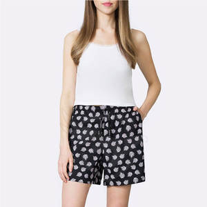 Pantalones cortos de mujer de color personalizados a precio barato hechos en Pakistán, pantalones cortos cómodos de alta calidad para mujer - Product Image 4