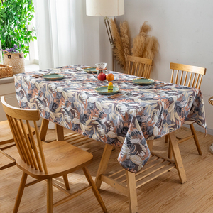 Nappe Rectangulaire Moderne Effet Lin 100% Polyester Imperméable Lavable et Réutilisable pour la Maison, la Cuisine et la Salle à Manger - Product Image 1