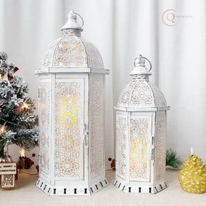 Portavelas de Metal Resistente al Agua Hecho a Mano para Uso en Interiores |   Configuración Romántica con Color y Logotipo Personalizables - Product Image 4