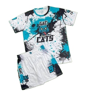 Fabricant sur mesure de tenues de football avec des tarifs directs d'usine pour le marché mondial de la vente en gros de vêtements et d'équipements sportifs. - Product Image 1