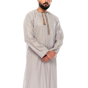 Top vente vêtements islamiques tenue décontracté nouveau gros couleur unie musulman habiller utiliser des vêtements islamiques Thobes taille adulte - Product Image 1