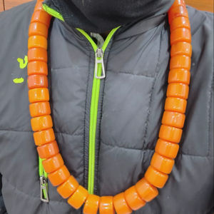 Collier en résine d'art portable - Design artisanal moderne, couleur personnalisable et haute qualité pour un usage quotidien - Product Image 1