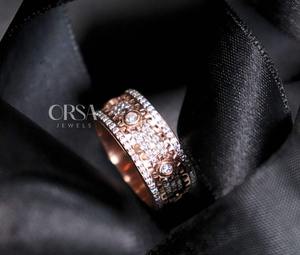 Anillo mecánico de diamante personalizado de suministro directo de fábrica para regalos u ocasiones especiales disponibles para suministro mundial - Product Image 1