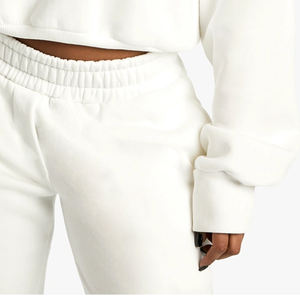 Sudadera con Capucha Moderna para Mujer, Textura Suave y Diseño Moderno con Logotipo / Servicio OEM para Compradores al por Mayor, Diseño a Precio Económico - Product Image 3