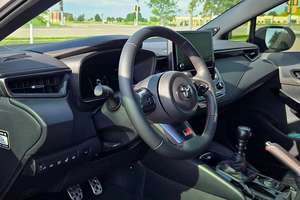 GR Corolla Hatchback Turbo R18 AWD 2023 a Precio Económico - Product Image 6