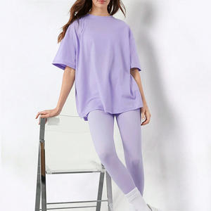 Ensemble de vêtements de sport d'entraînement pour femmes, leggings en tissu côtelé respirant avec décor en dentelle et boutons, séchage rapide pour la course à pied, le yoga - Product Image 1