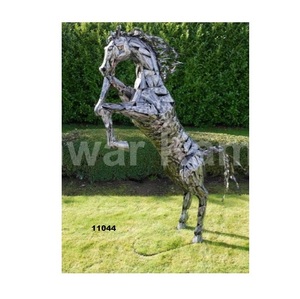 Escultura de jardín de caballo de hierro fundido marrón resistente, escultura de caballo de alta calidad para decoración de jardín de parque de patio - Product Image 6