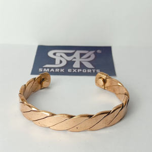 กําไลทองแดงแม่เหล็กคุณภาพดีที่สุด - สร้อยข้อมือแม่เหล็กบําบัดสําหรับทุกคน - Product Image 2