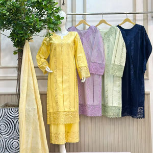 Ssumaira Collection Presenting 3 Piece Vestido de invierno Tela Algodón Bordado Pantalón Set - Product Image 1