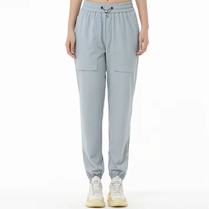 กางเกงคาร์โก้ลำลองสำหรับผู้หญิงขายส่ง เอวกลาง ยางยืด ระบายอากาศ แห้งเร็ว มีกระเป๋า - Product Image 1