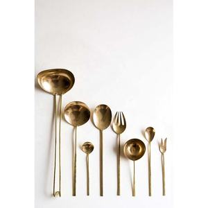 Ensemble de cuillères et fourchettes en acier inoxydable plaqué or, poignée en forme d'abeille en relief, cuillère de service à salade - Product Image 4