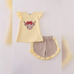 Highland Cow Applique Ruffle Shorts Set Cute Fun Farm Animal Design Tenue d'été ODM Groupe d'âge Enfants Deux pièces - Product Image 1