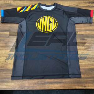 MMA เสื้อแรชการ์ดพิมพ์ซับลิเมชันกำหนดเอง240ป้องกันอัลทวอยเลต์ GSM การบีบอัดการต่อสู้แบบผดผื่น BJJ ผลิตในปากีสถาน - Product Image 1