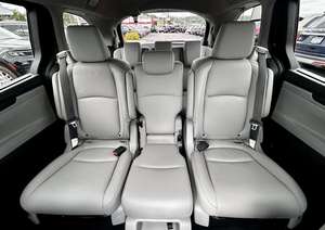 Minivan Honda Odyssey Touring 2024 Usada en Buen Estado - Product Image 4