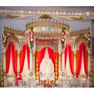 Mandap de Boda Tallado con Diseño de Pavo Real Maharani, Mandap de Boda Tradicional de Doble Poste, Mandap de Boda Tradicional con Diseño de Pavo Real, Brisbane - Product Image 3