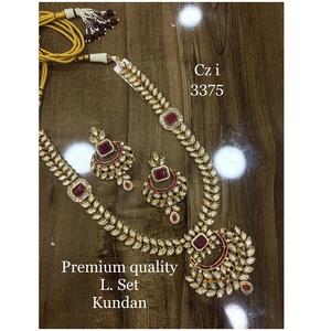 Collier et pendentif Kundan en argent plaqué, motif floral, perles vertes, bijoux de mariage pour femmes, forte demande, disponible - Product Image 1