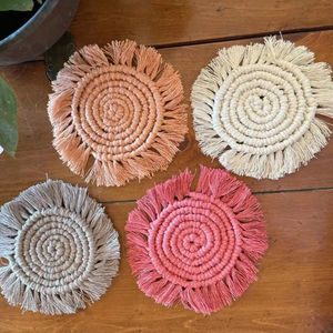 Sous-verre en macramé-dessous de verre-bas-dessous de plat tressés-cadeau de demoiselle d'honneur-sous-verres Boho-cadeau d'hôtesse - Product Image 1