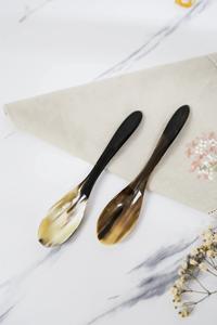 Cuchara de Cuerno de Búfalo Natural, Hecha a Mano y Pulida, Perfecta para Servir Especias, Condimentos o como Decoración de Mesa, Alta Calidad - Product Image 3