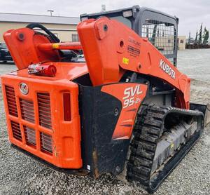 Cargador de cadenas compacto Kubota 2017, potencia compacta de alto rendimiento - Product Image 1