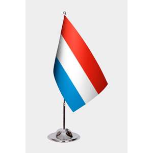 Drapeaux de bureau du Luxembourg avec logo personnalisé, imprimés numériquement en polyester soyeux pour l'affichage en assurance automobile, l'éducation et les agences de voyages - Product Image 1