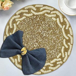 Napperon brodé à la main de haute qualité Unique or ivoire perles de verre conception pour les fêtes et autres occasions prix de gros - Product Image 6