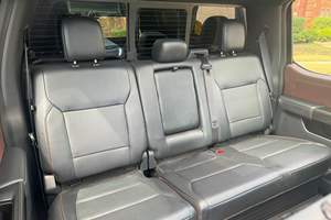 ฟอร์ด เอฟ-150 ลาร์เรียท ซูเปอร์-ครูว์ ขับเคลื่อนสี่ล้อ ปี 2022 ประสิทธิภาพที่เหนือชั้น พร้อมเกียร์อัตโนมัติ เบาะหนัง ล้อแม็ก R17 คาร์บอนไฟเบอร์ - Product Image 3