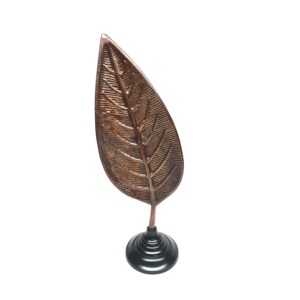 Escultura de hoja de aluminio hecha a mano Esculturas de metal únicas Cobre Chapado antiguo Base negra Impresión personalizada Fabricante exportador - Product Image 1